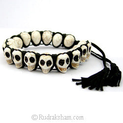 Narmund Bracelet / Skull Bracelet in Thread